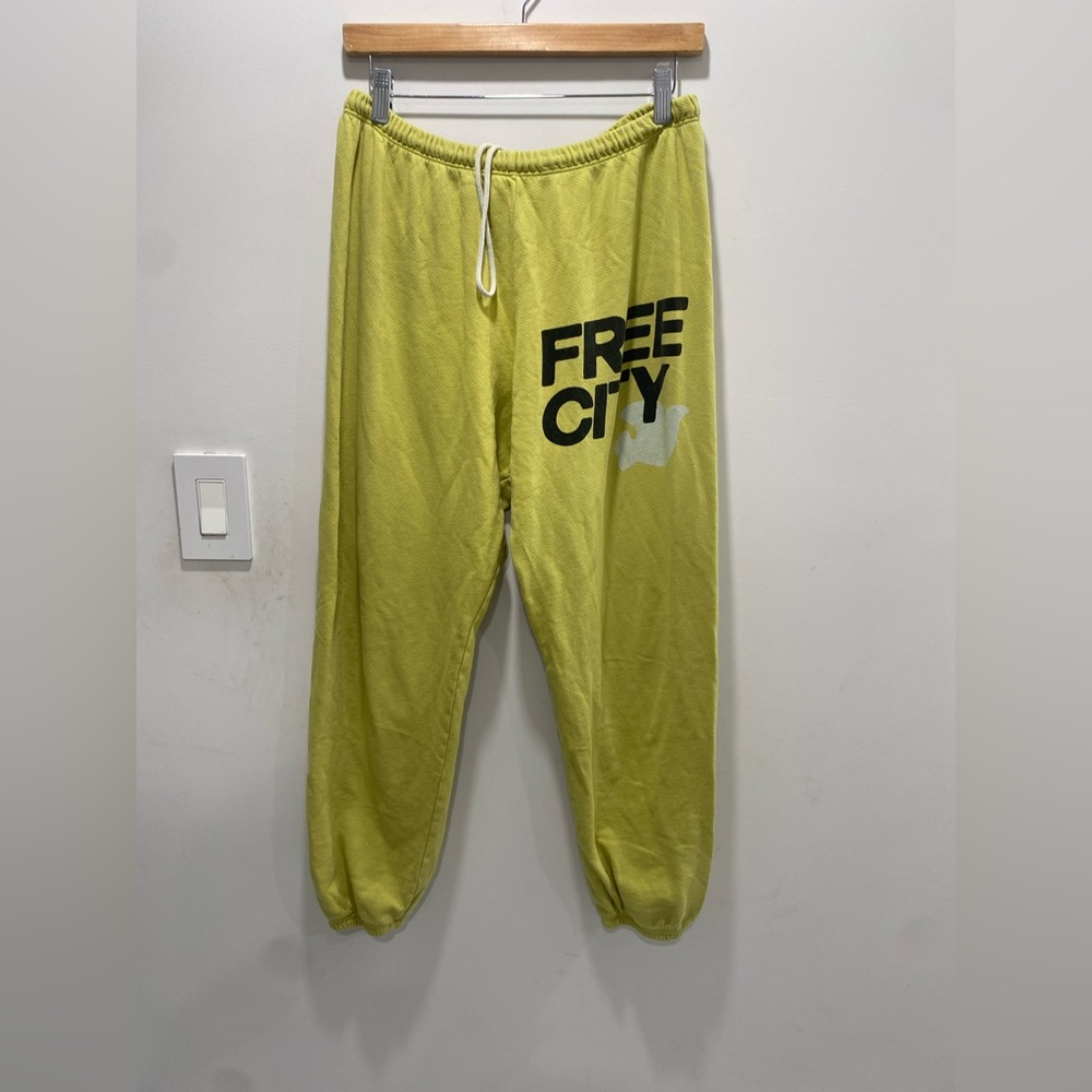 Free city neon sweatpants